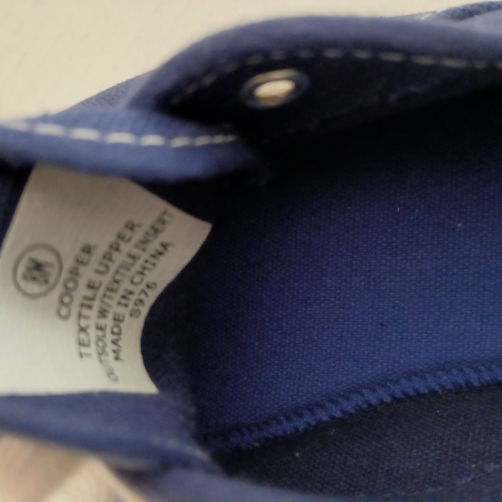 Classic Navy Canvas Sneakers Coral Bay Womens Classic  Sneaker Lace Up 8M - Picture 11 of 13